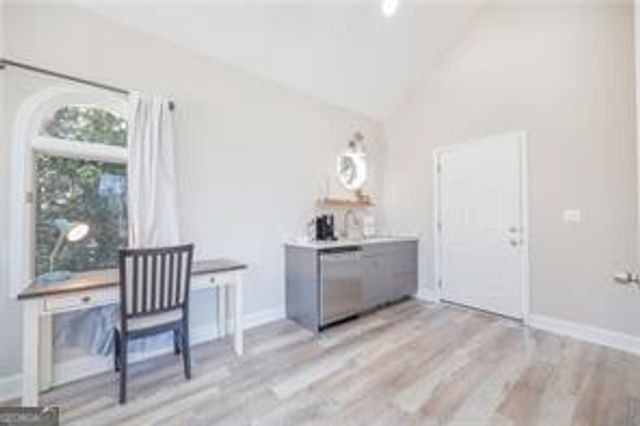 5997 Warpath Road, Flowery Branch, GA 30542