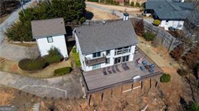 5997 Warpath Road, Flowery Branch, GA 30542