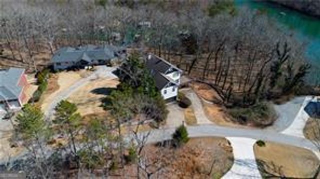 5997 Warpath Road, Flowery Branch, GA 30542