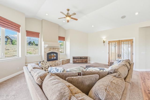 227 S Earlham Court, Reno, NV 89511