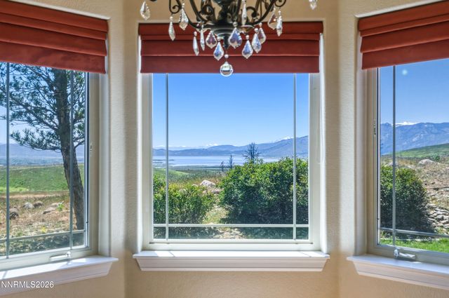 227 S Earlham Court, Reno, NV 89511