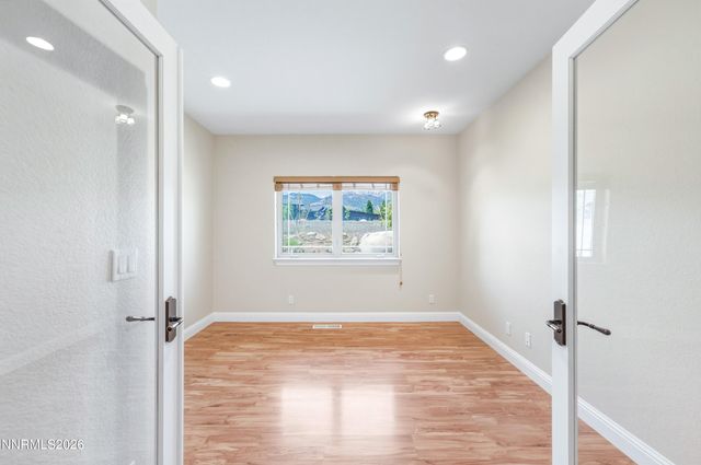 227 S Earlham Court, Reno, NV 89511