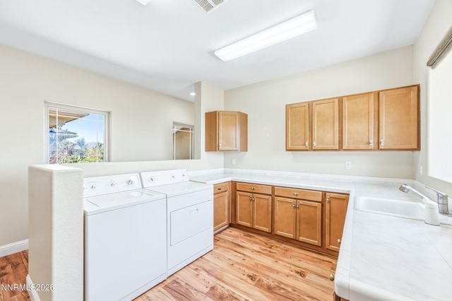 227 S Earlham Court, Reno, NV 89511