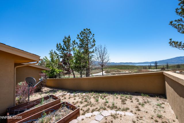 227 S Earlham Court, Reno, NV 89511