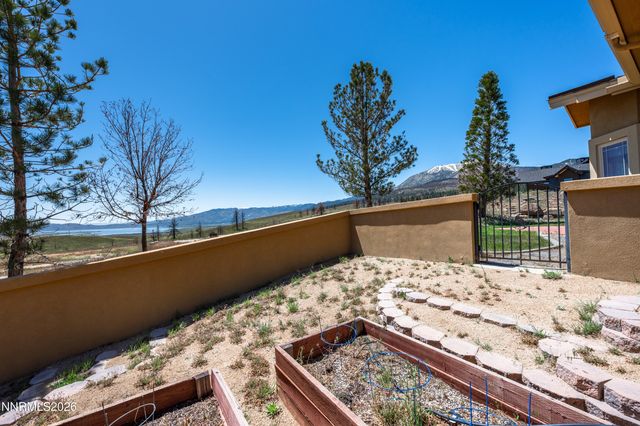 227 S Earlham Court, Reno, NV 89511