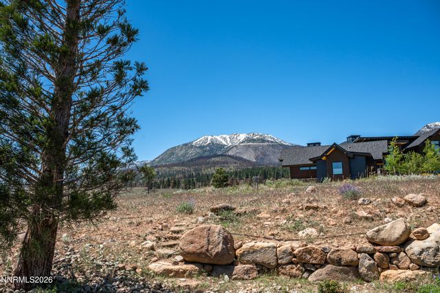 227 S Earlham Court, Reno, NV 89511