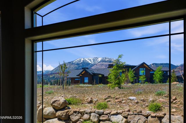 227 S Earlham Court, Reno, NV 89511