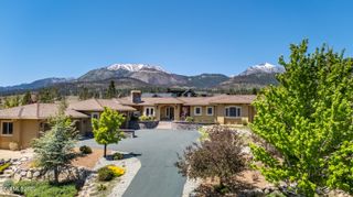 227 S Earlham Court, Reno, NV 89511