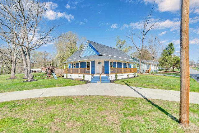 512 S 12th Street, Bessemer City, NC 28016