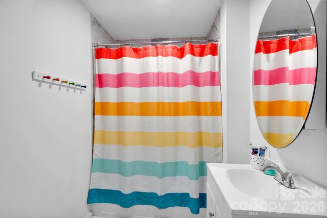 512 S 12th Street, Bessemer City, NC 28016