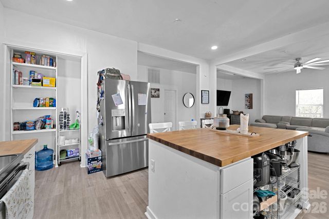 512 S 12th Street, Bessemer City, NC 28016