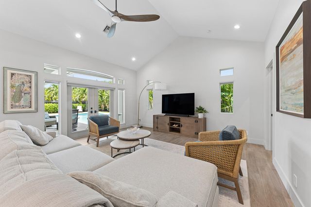 115 NE 16TH Court, Delray Beach, FL 33444