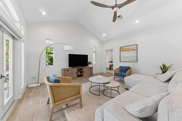 115 NE 16TH Court, Delray Beach, FL 33444