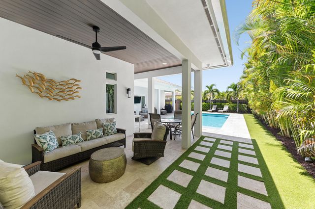 115 NE 16TH Court, Delray Beach, FL 33444