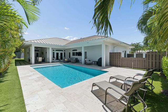 115 NE 16TH Court, Delray Beach, FL 33444