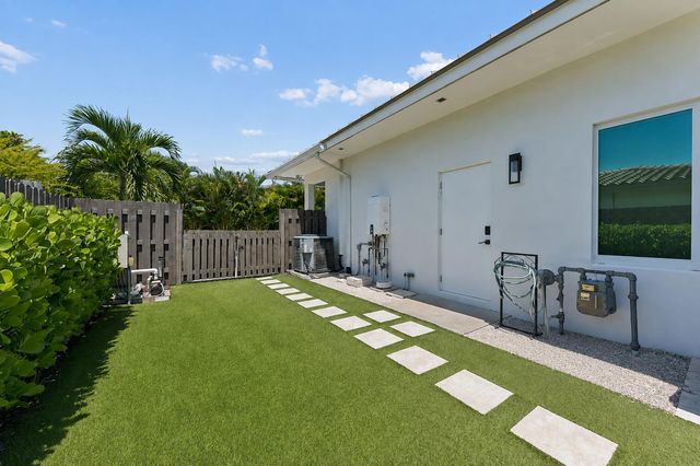 115 NE 16TH Court, Delray Beach, FL 33444