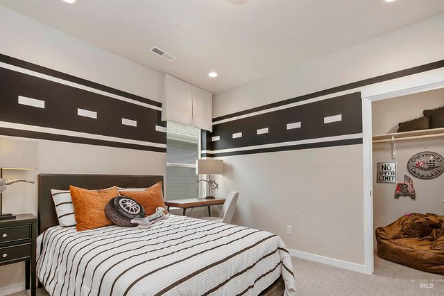 7735 E Meriwether Dr, Nampa, ID 83687