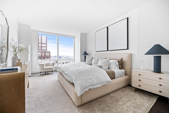430 Stuart St 27D, Boston, MA 02116