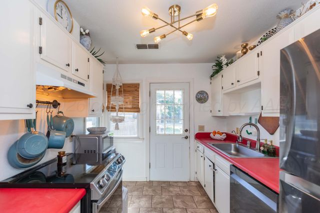3101 S MONROE Street, Amarillo, TX 79109