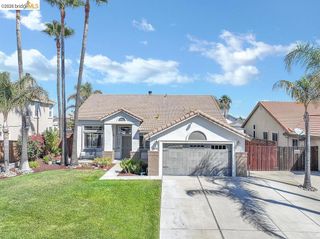 4464 Cove Ln, Discovery Bay, CA 94505