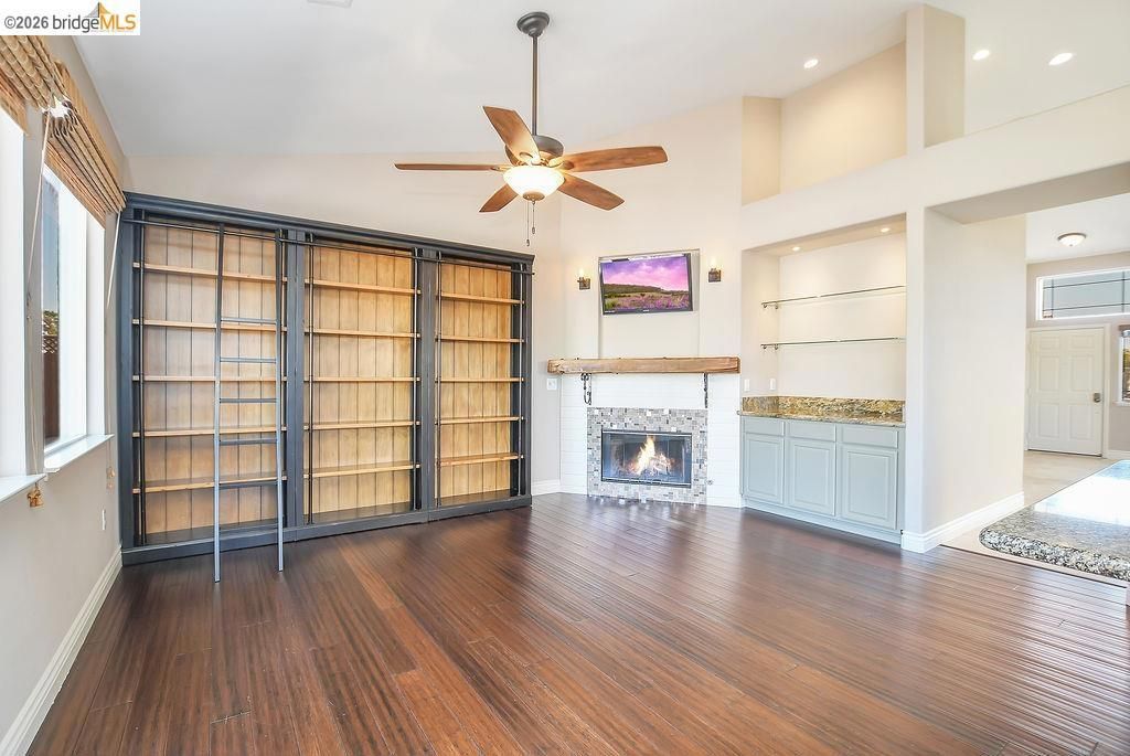 Image 14 of property listing at 4464 Cove Ln, Discovery Bay, CA 94505