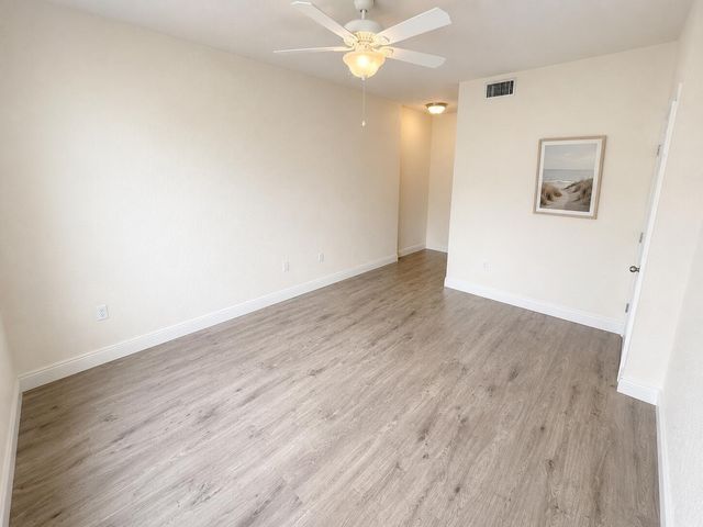 11023 Legacy Lane 301, Palm Beach Gardens, FL 33410