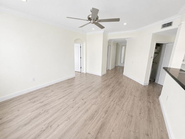 11023 Legacy Lane 301, Palm Beach Gardens, FL 33410