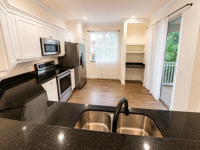 11023 Legacy Lane 301, Palm Beach Gardens, FL 33410