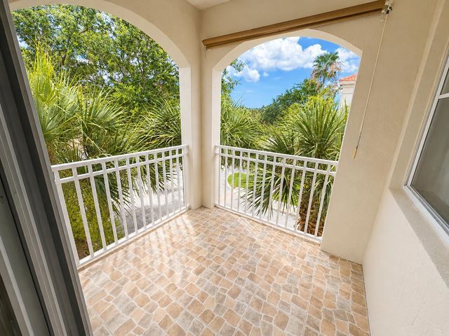 11023 Legacy Lane 301, Palm Beach Gardens, FL 33410