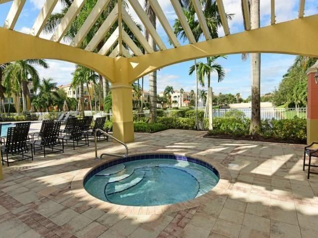 11023 Legacy Lane 301, Palm Beach Gardens, FL 33410