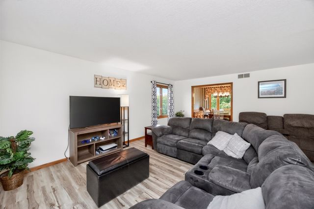 3102 SW Court Avenue, Ankeny, IA 50023