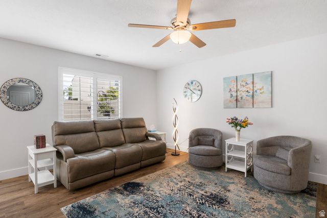538 W LOCHLEVAN LN, Murray, UT 84123