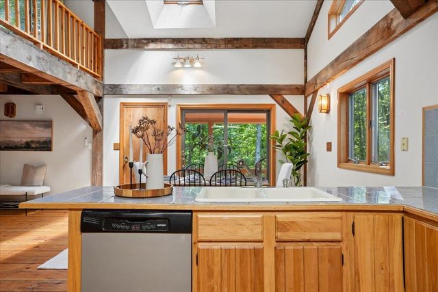 7 Happy Hollow Lane, Kingston, NH 03848