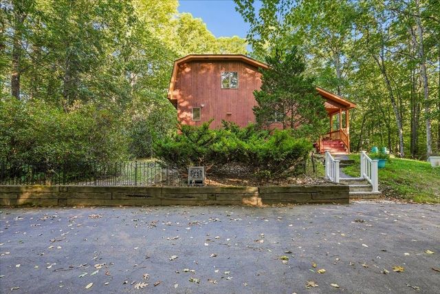7 Happy Hollow Lane, Kingston, NH 03848