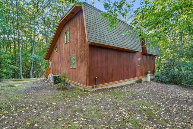 7 Happy Hollow Lane, Kingston, NH 03848
