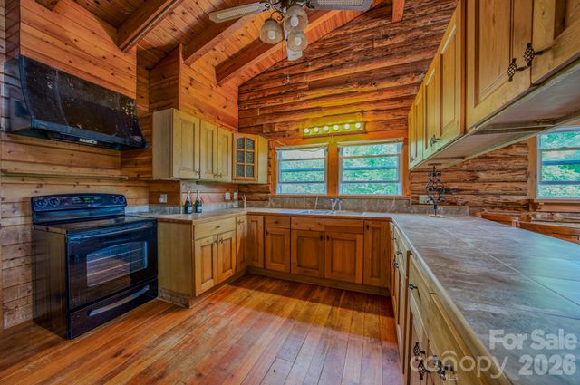 143 Gouge Cemetery Road, Bakersville, NC 28705