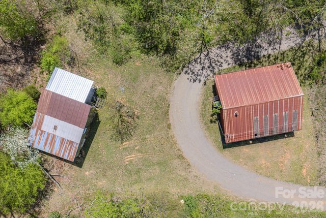 143 Gouge Cemetery Road, Bakersville, NC 28705