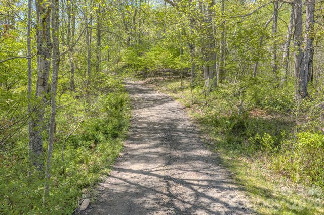 143 Gouge Cemetery Road, Bakersville, NC 28705