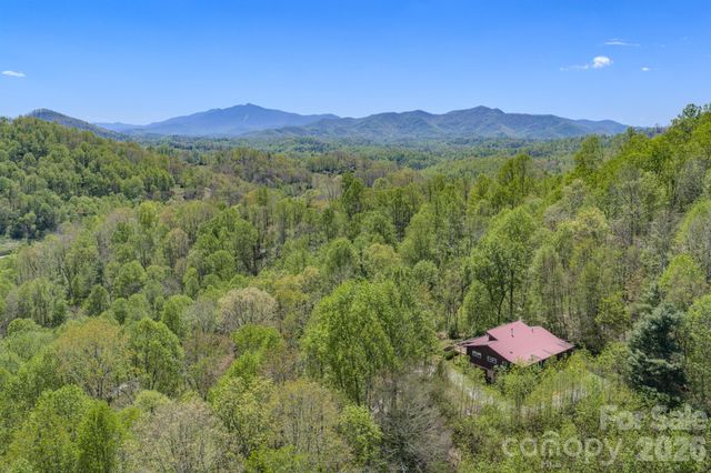 143 Gouge Cemetery Road, Bakersville, NC 28705