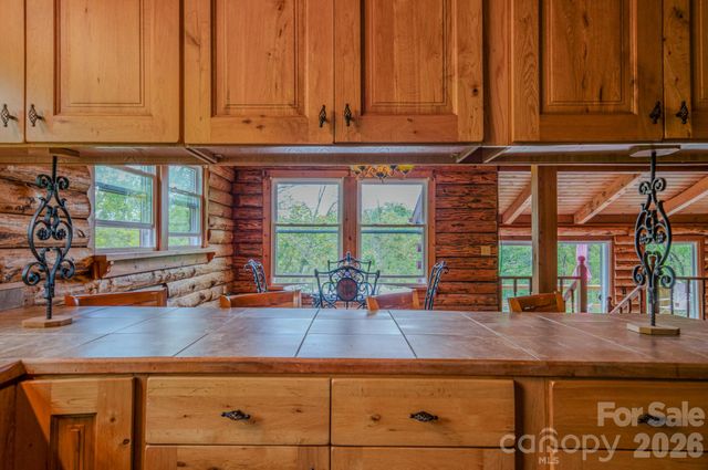 143 Gouge Cemetery Road, Bakersville, NC 28705