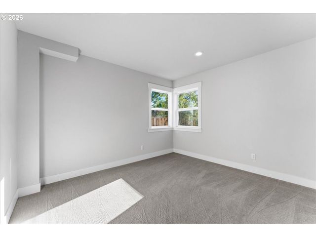 2505 N WINCHELL St, Portland, OR 97217
