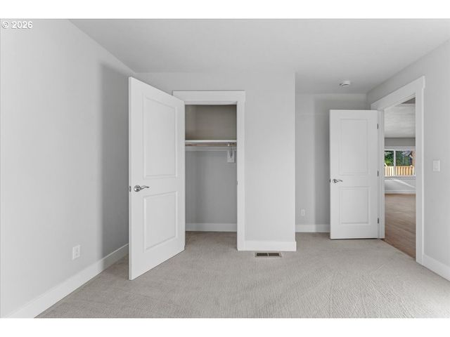 2505 N WINCHELL St, Portland, OR 97217