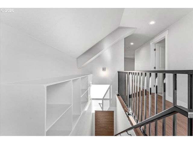2505 N WINCHELL St, Portland, OR 97217