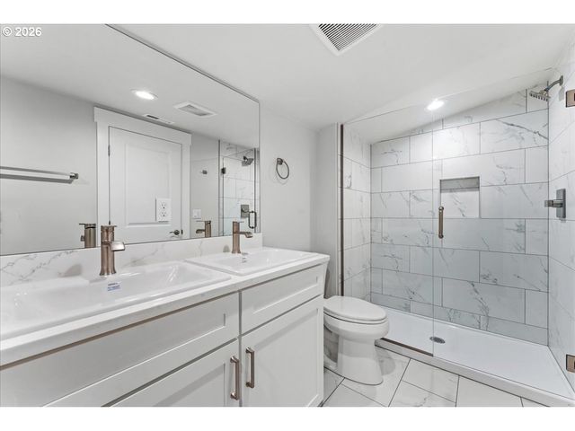 2505 N WINCHELL St, Portland, OR 97217