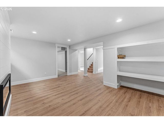 2505 N WINCHELL St, Portland, OR 97217