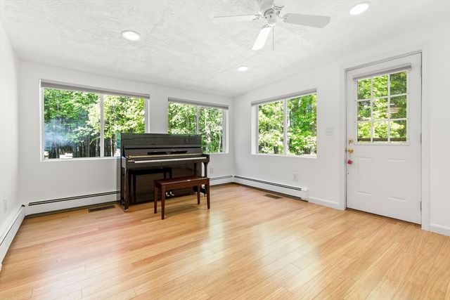 22 Mehaffey Lane, Rowley, MA 01969