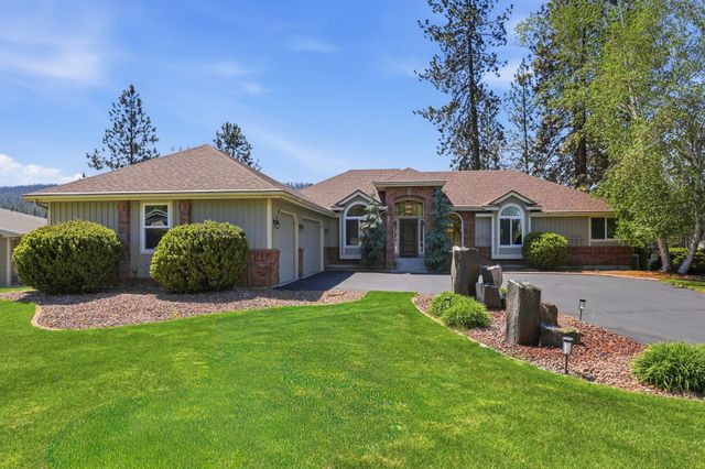 202 E Shore Rd, Nine Mile Falls, WA 99026