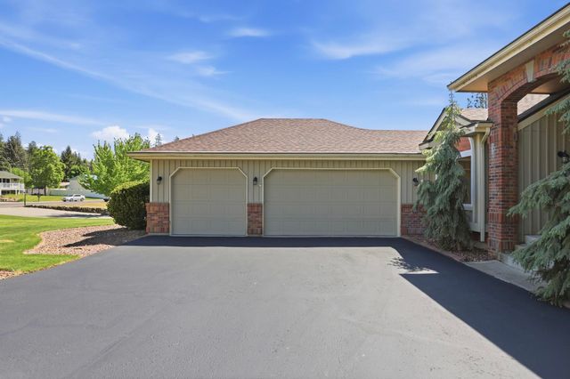 202 E Shore Rd, Nine Mile Falls, WA 99026
