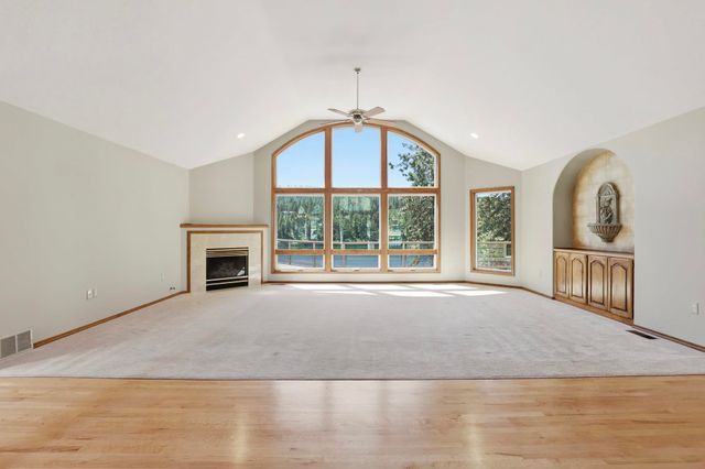202 E Shore Rd, Nine Mile Falls, WA 99026
