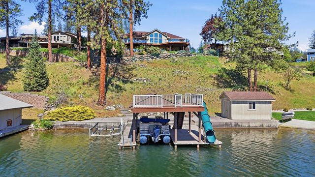 202 E Shore Rd, Nine Mile Falls, WA 99026